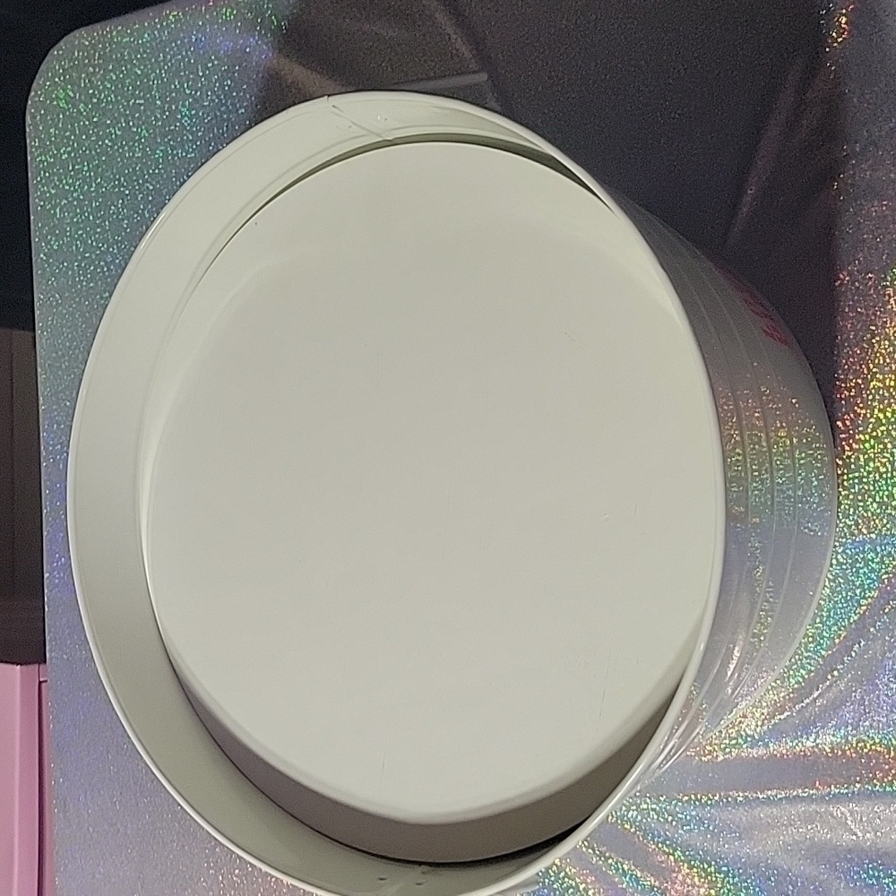 RARE Htf VS Pink Metal Bin Tote Tub Display/ Prop - Picture 4 of 12